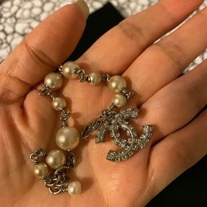 Chanel pearl cc logo vintage bracelet